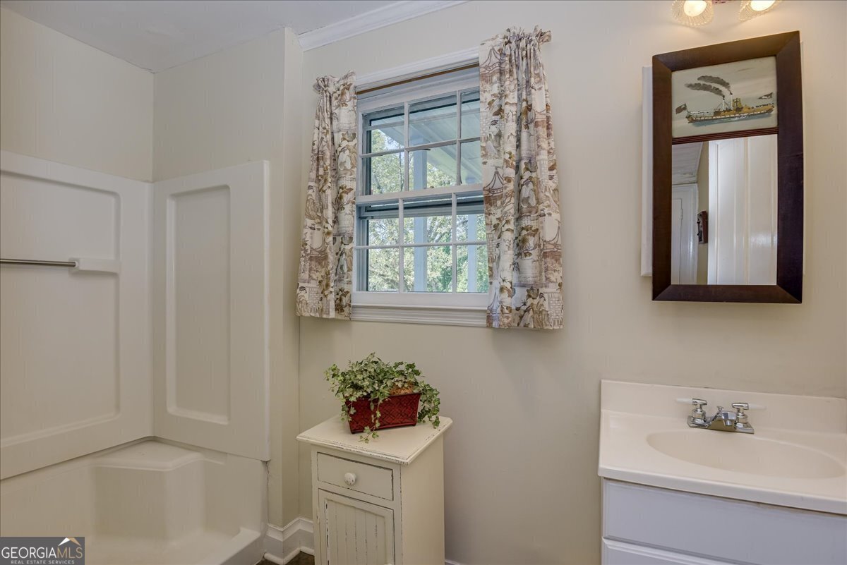 501 Buncombe Street Edgefield - 33