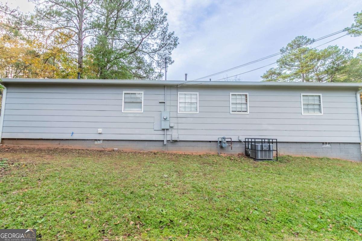 6103 Oakwood Circle Covington - 6