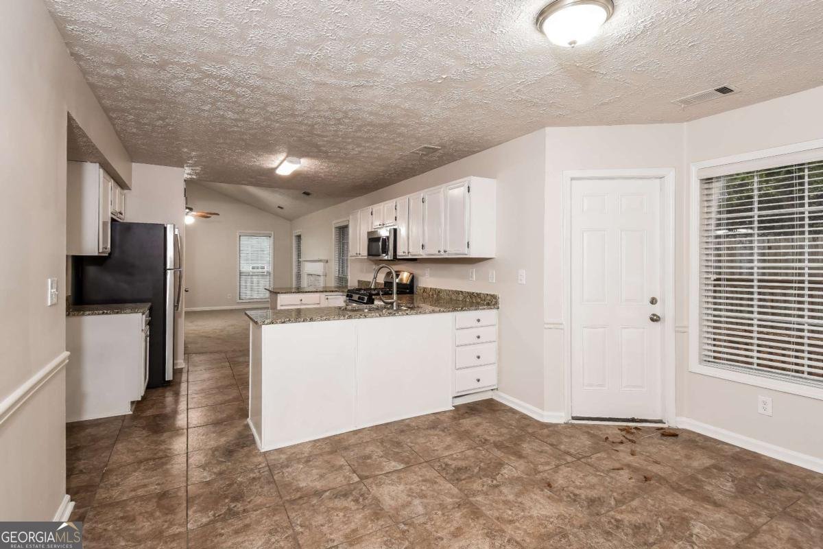 949 Heartwood Circle Lawrenceville - 10