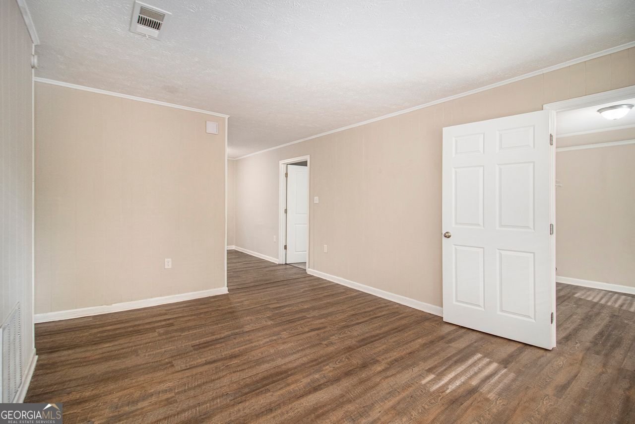 193 POLAR ROCK Road Atlanta - 18