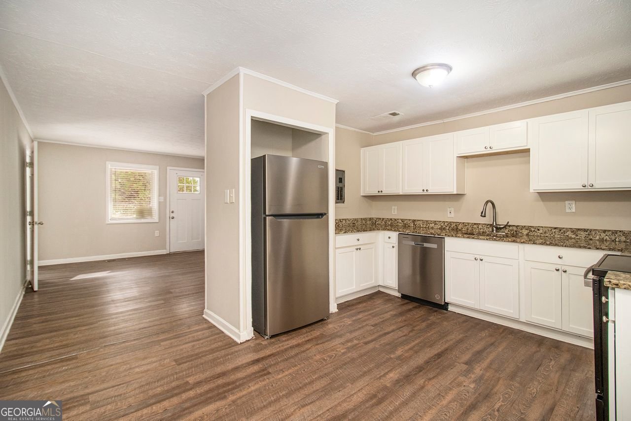 193 POLAR ROCK Road Atlanta - 21