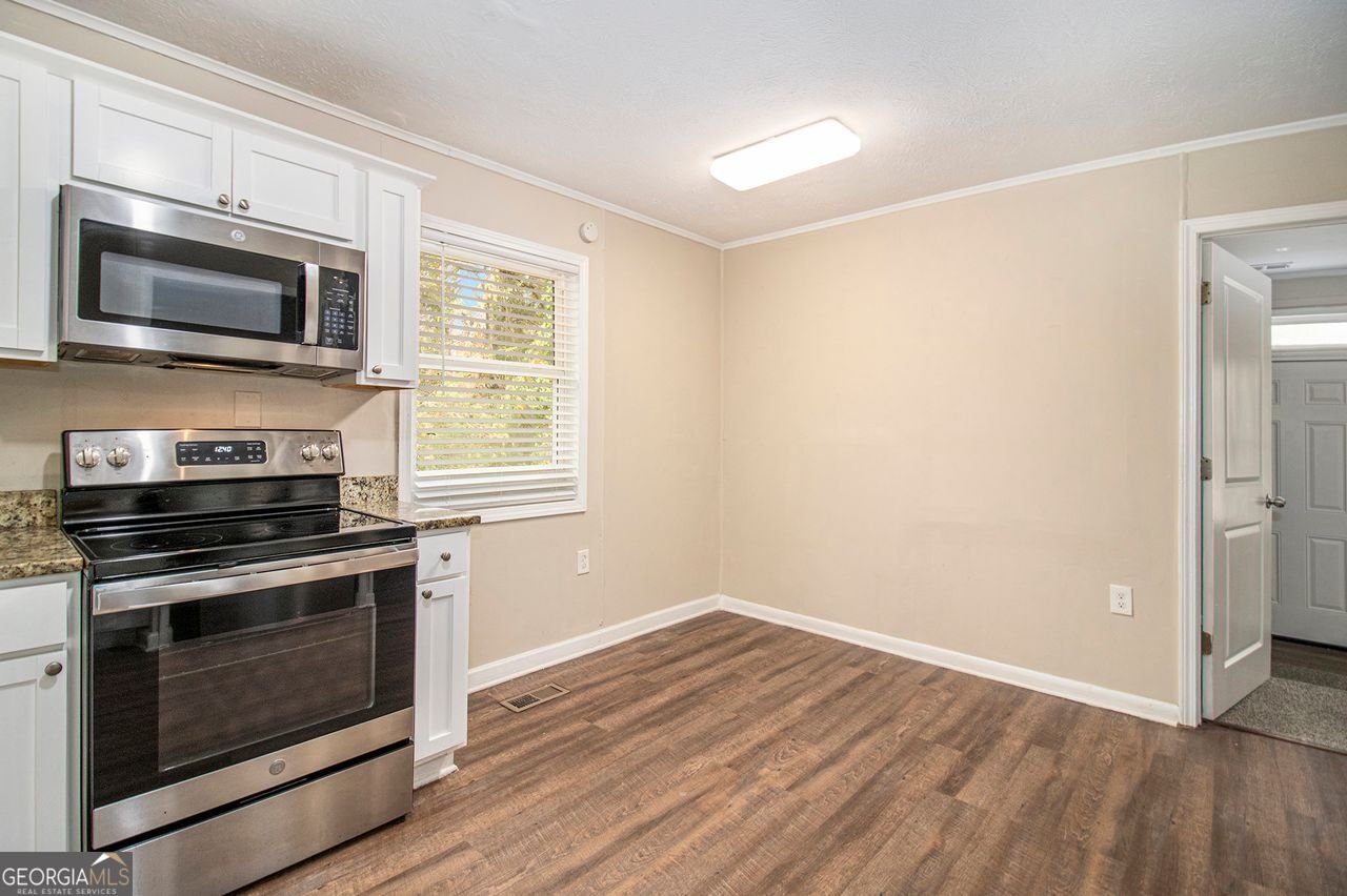 193 POLAR ROCK Road Atlanta - 22