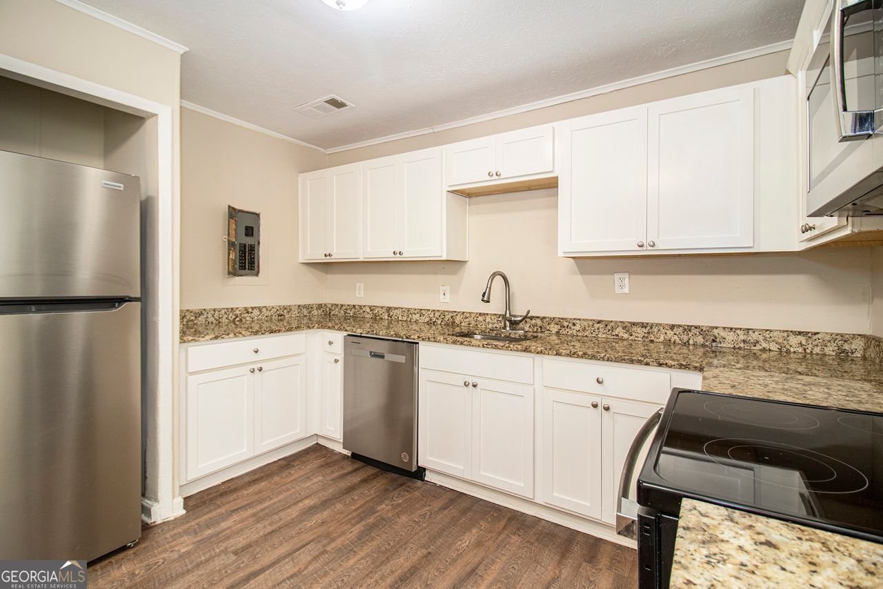 193 POLAR ROCK Road Atlanta - 23