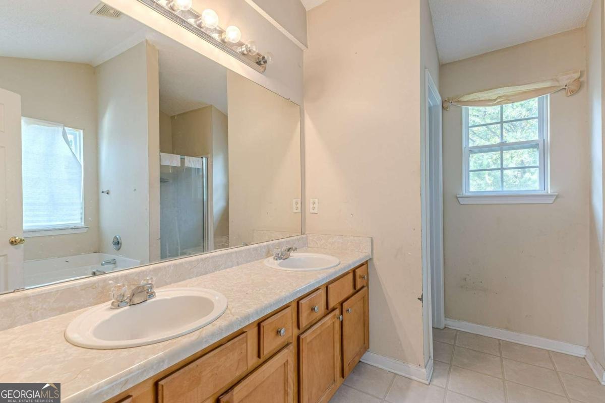 5439 VILLAGE Ridge Fairburn - 13