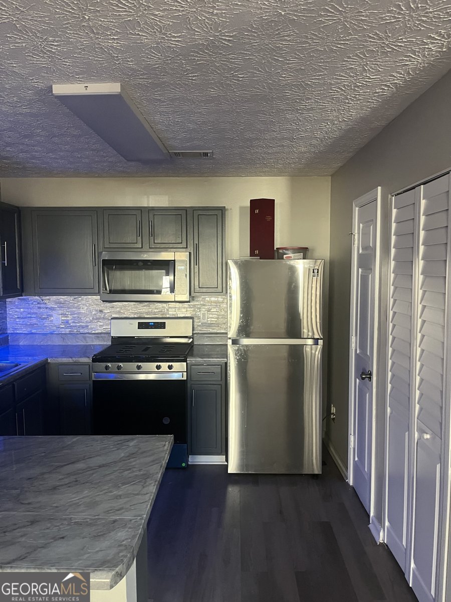475 Lakeside Circle Covington - 2