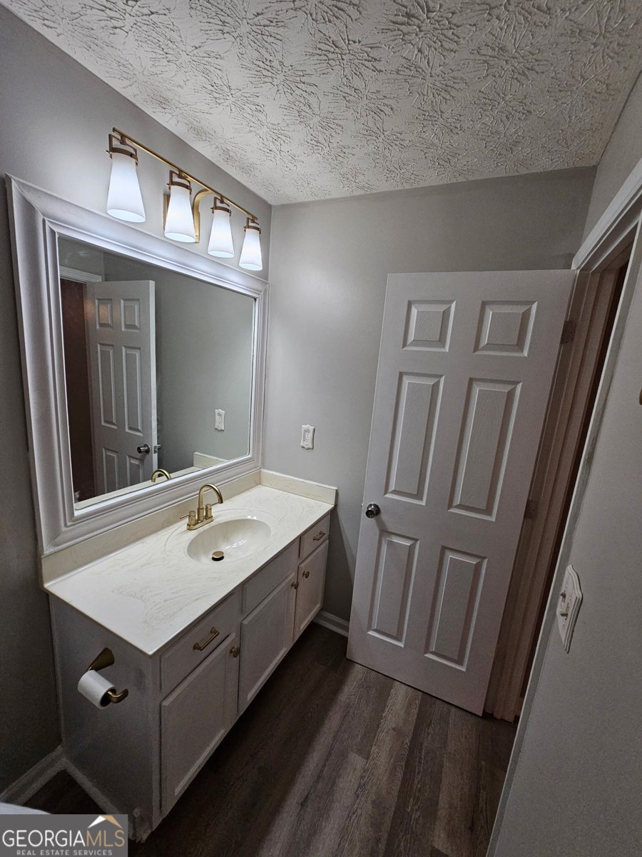 475 Lakeside Circle Covington - 25