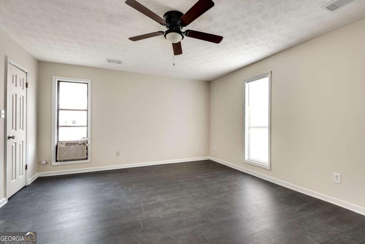 5815 Feldwood Road Atlanta - 23