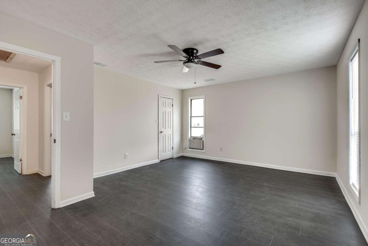 5815 Feldwood Road Atlanta - 24