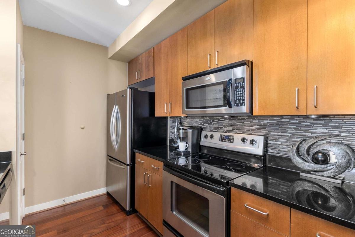 565 Peachtree Street Atlanta - 17