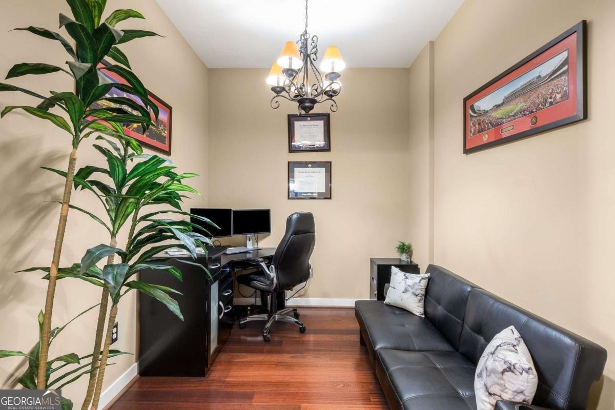 565 Peachtree Street Atlanta - 25