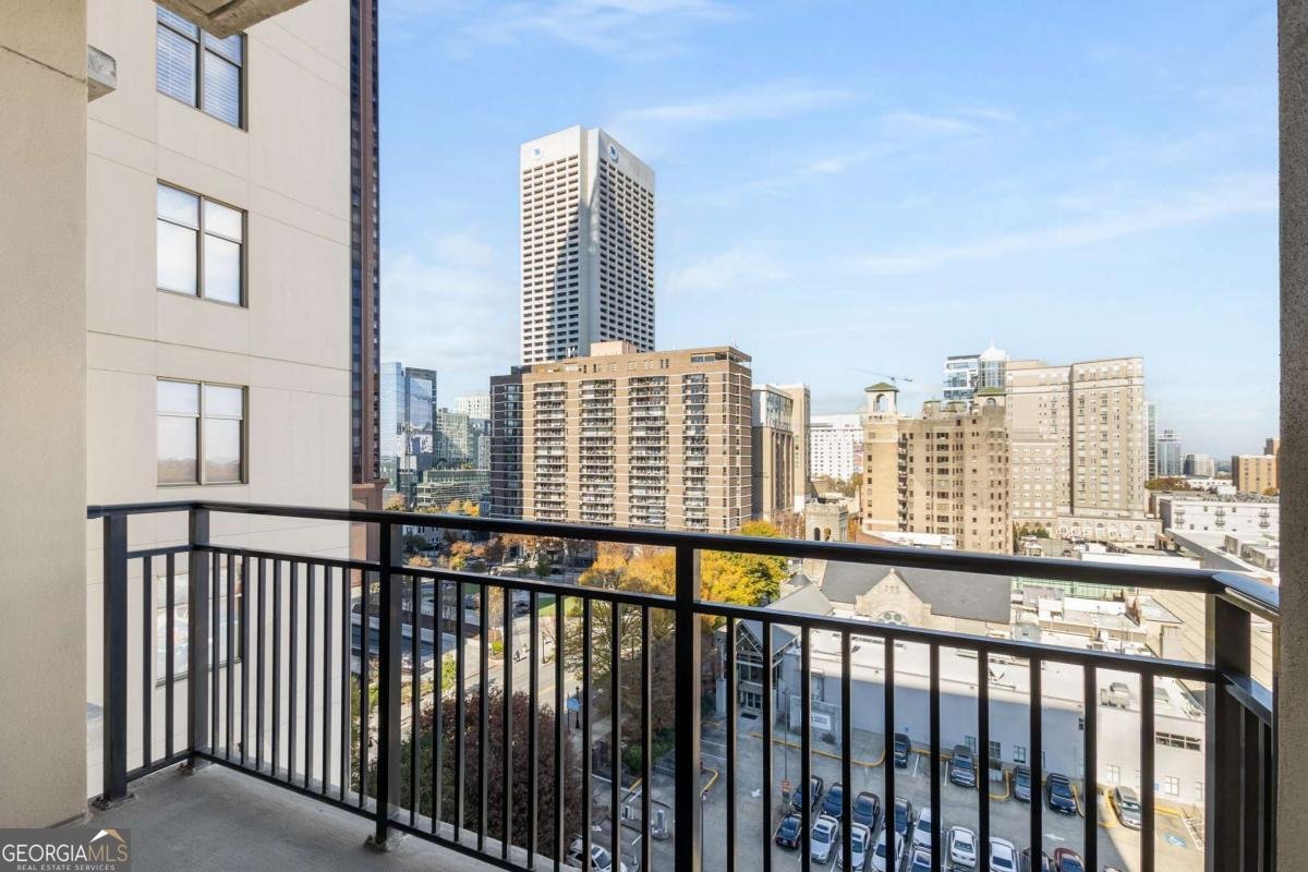 565 Peachtree Street Atlanta - 36