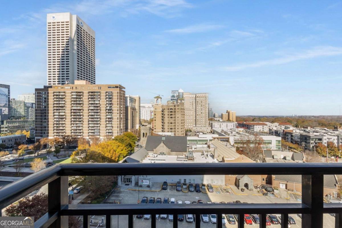 565 Peachtree Street Atlanta - 37