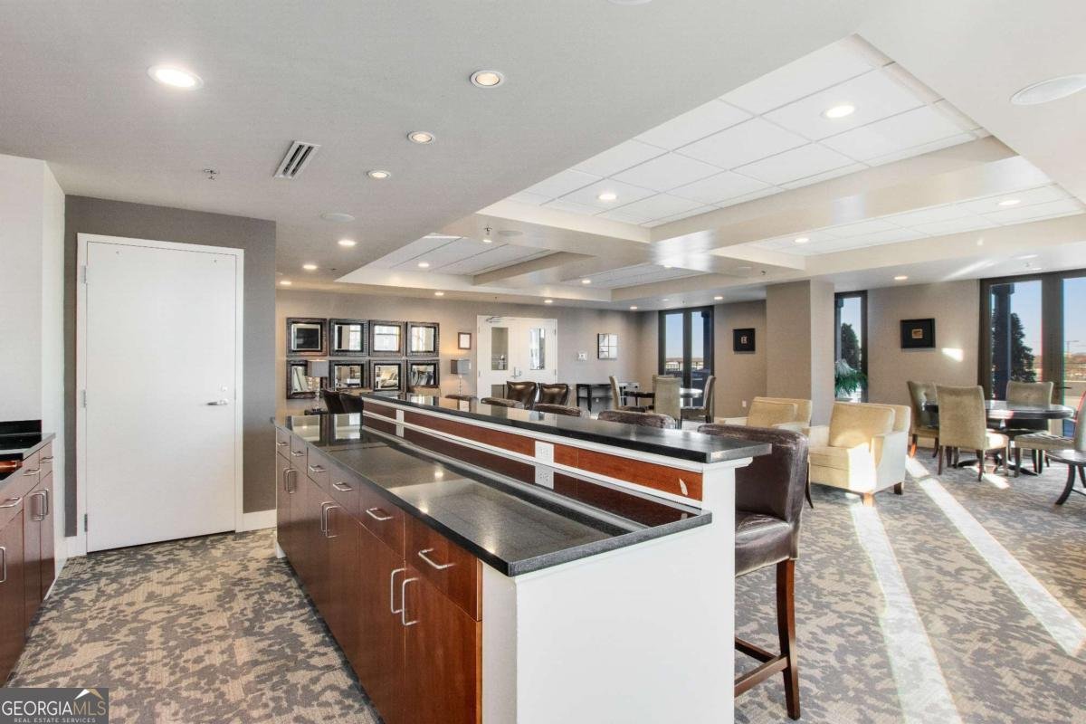 565 Peachtree Street Atlanta - 39