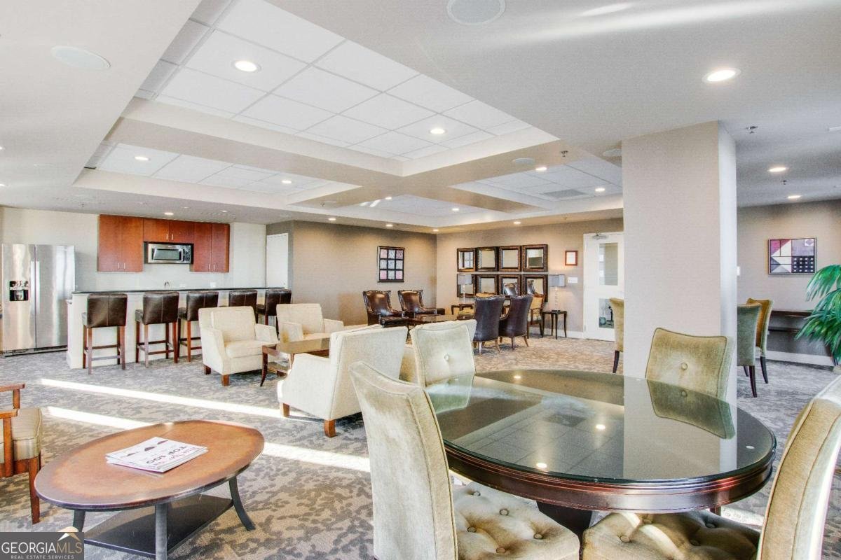565 Peachtree Street Atlanta - 40