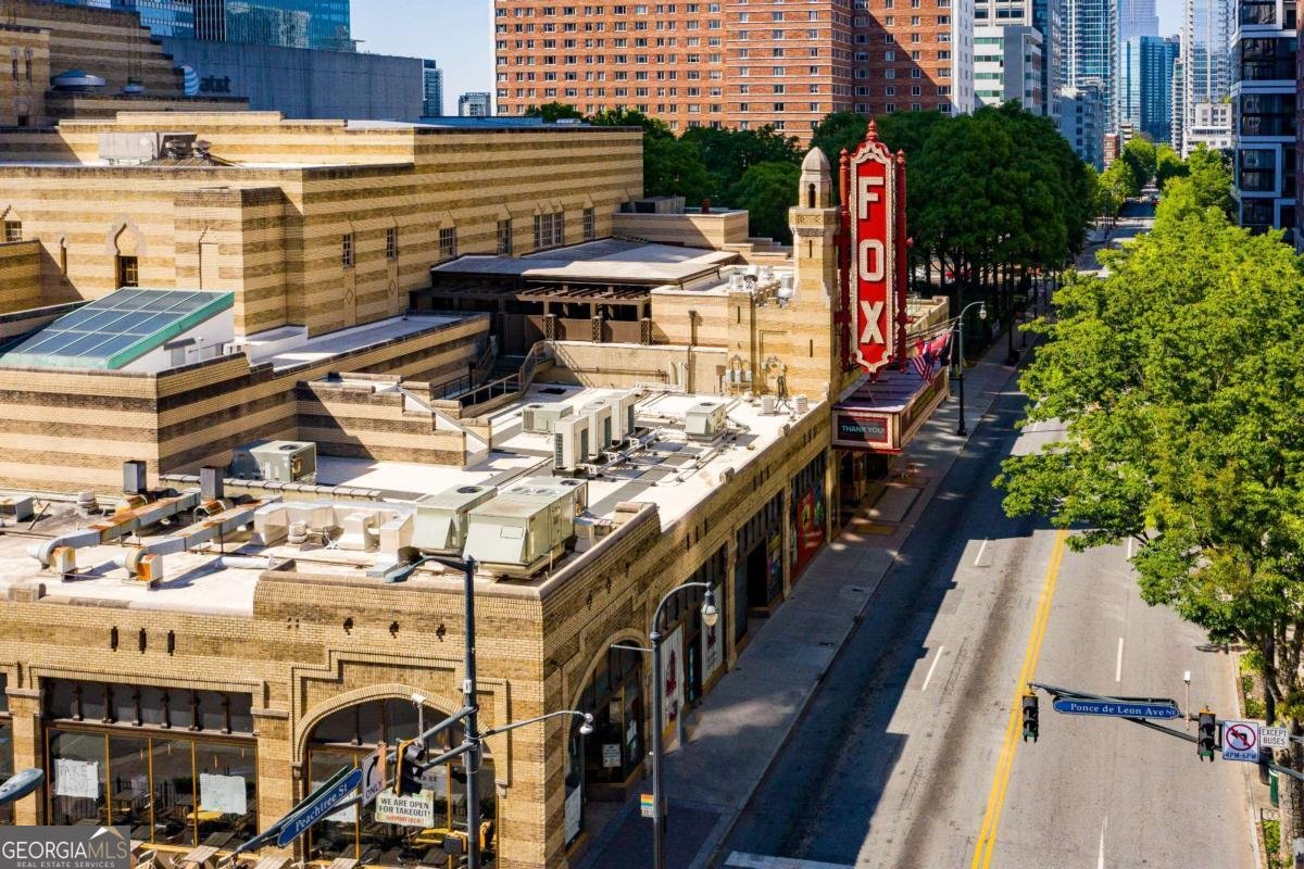 565 Peachtree Street Atlanta - 50