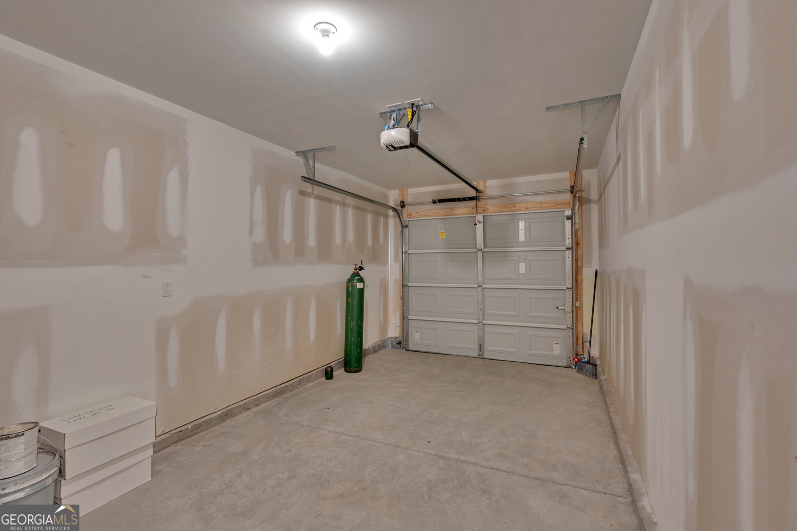107 Village Green Drive Adairsville - 34