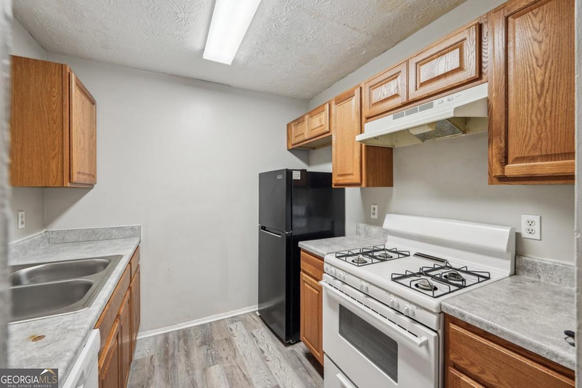 703 Pine Tree Trail Atlanta - 11