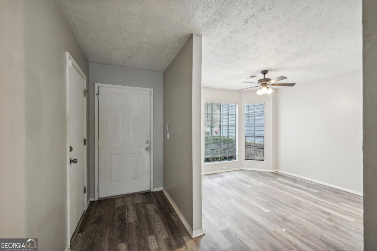 703 Pine Tree Trail Atlanta - 4