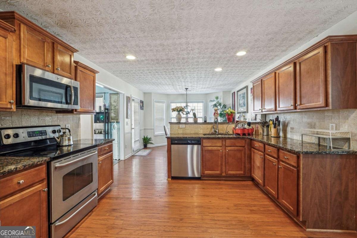 3547 Valley Bluff Lane Snellville - 10