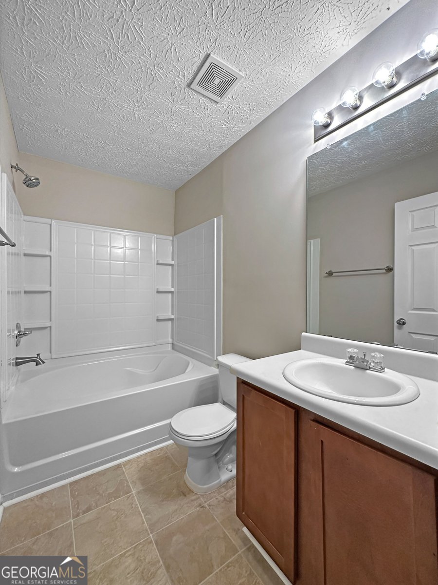 5828 Union Walk Drive Union City - 15