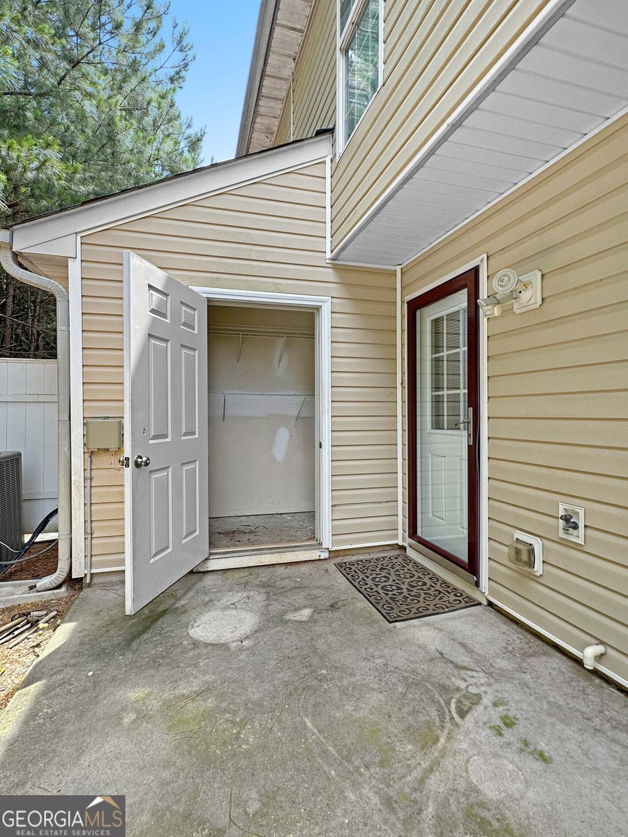 5828 Union Walk Drive Union City - 19