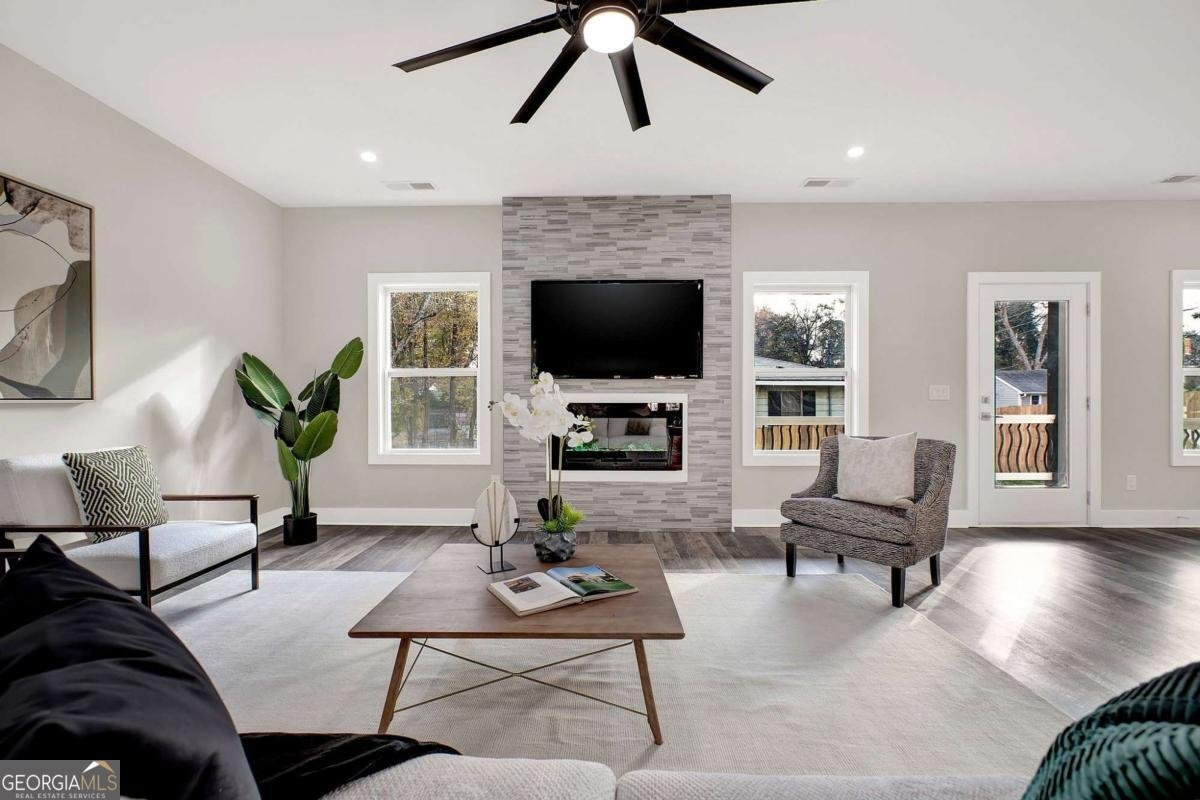 4562 Spring Street Acworth - 30