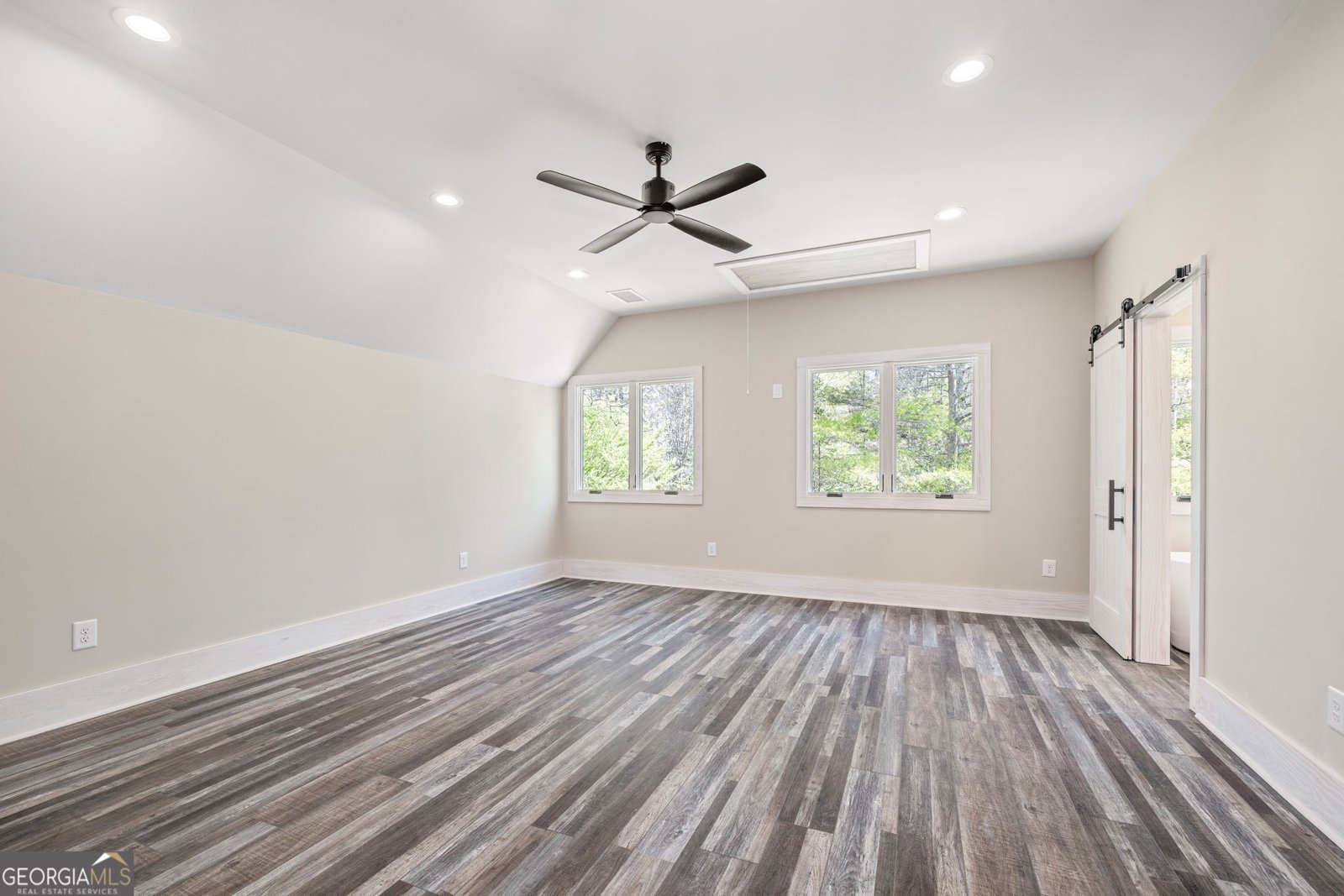 275 River Cliff Drive Cornelia - 24