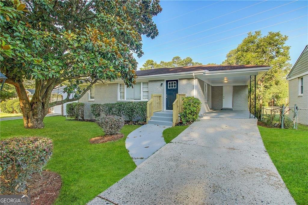 239 Silver Springs Circle Atlanta - 1