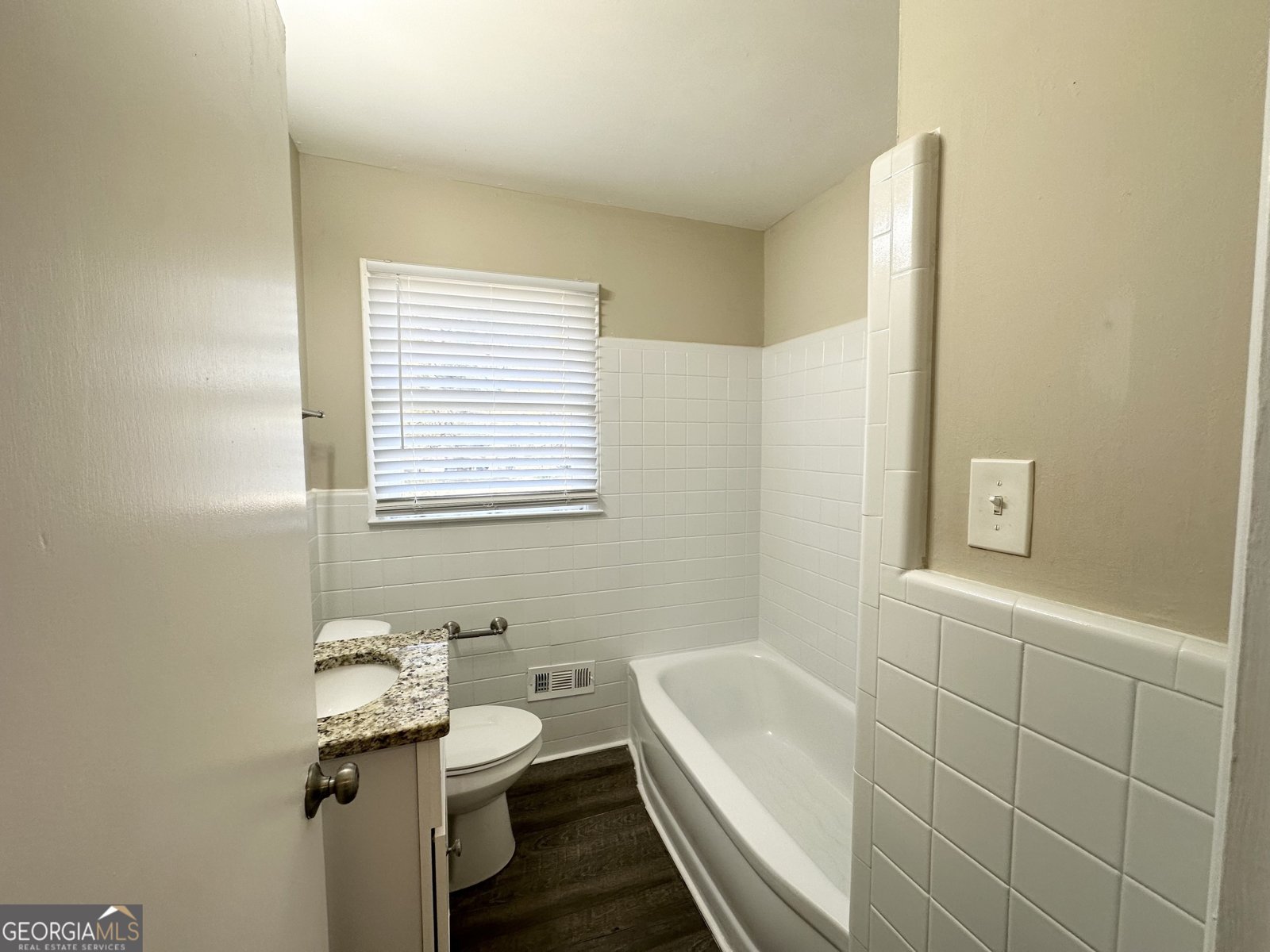 239 Silver Springs Circle Atlanta - 11