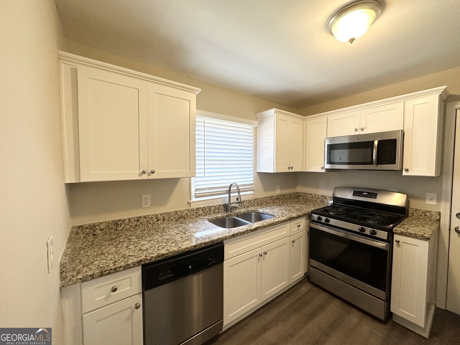 239 Silver Springs Circle Atlanta - 6