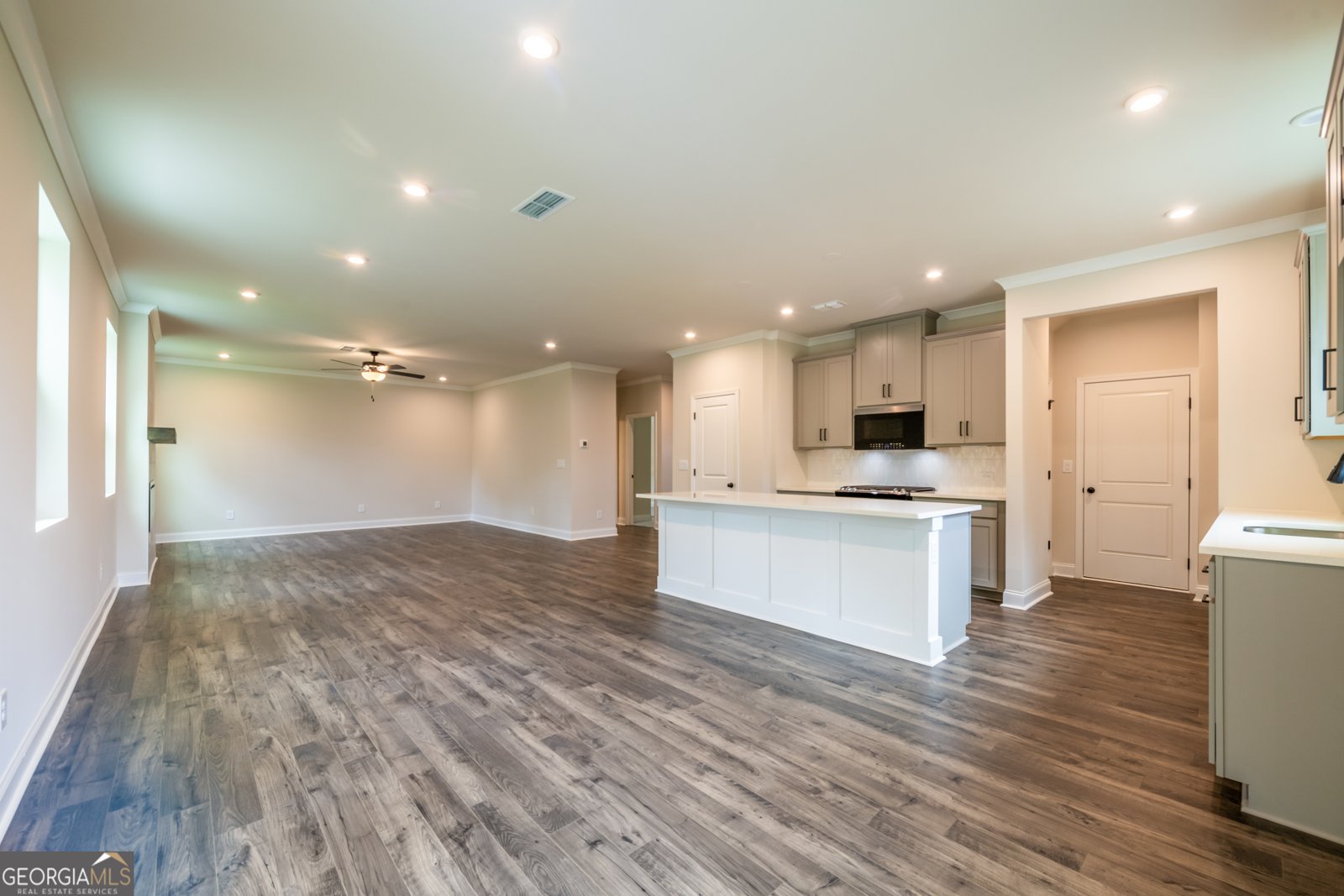 126 Henley Street Canton - 17