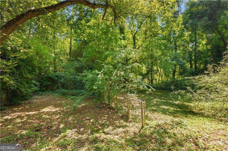 3530 Fairlane Drive Atlanta - 27