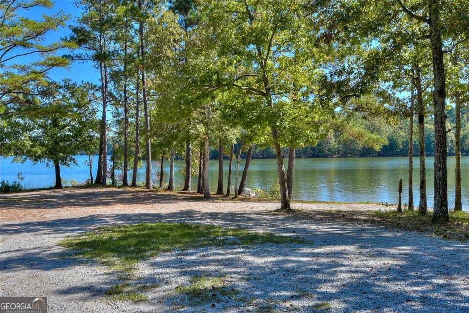 1030 West Lake Drive Lincolnton - 29
