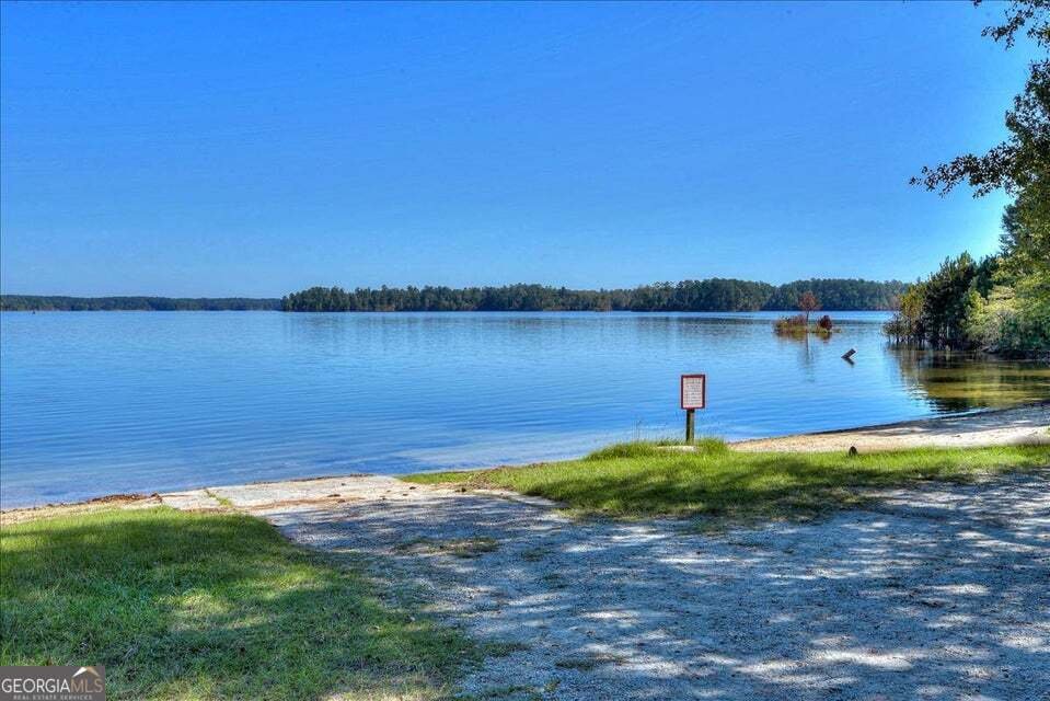 1030 West Lake Drive Lincolnton - 31