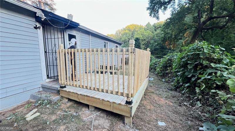 2436 Clarissa Drive Atlanta - 24