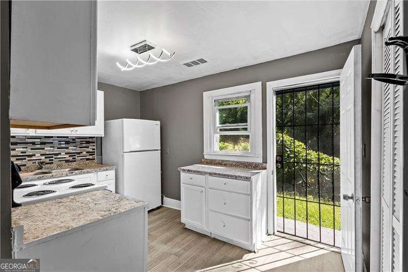 2436 Clarissa Drive Atlanta - 7