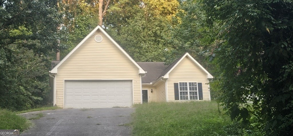 221 Lakeview Drive Stockbridge - 1