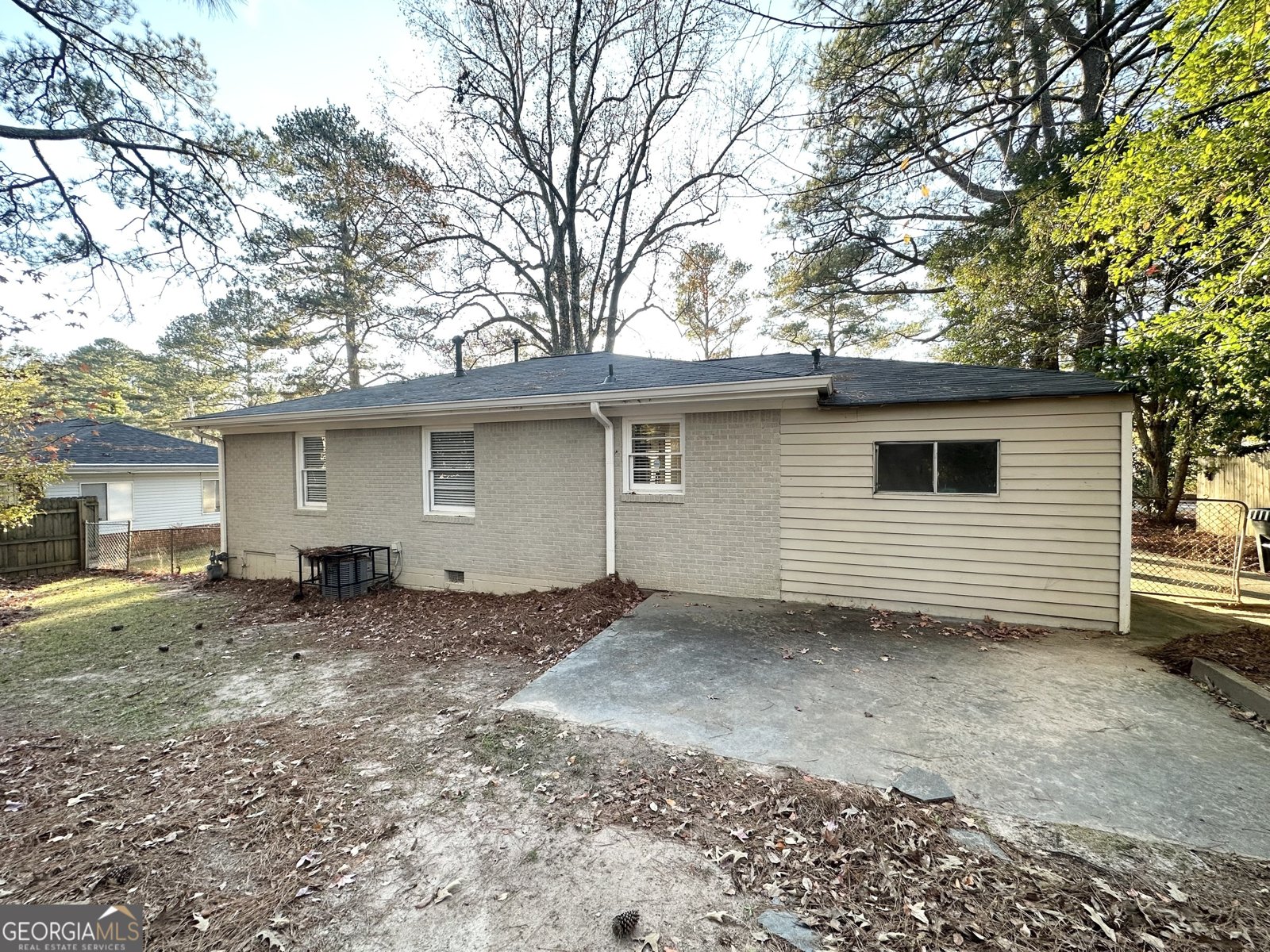 2442 Graywall Street East Point - 10