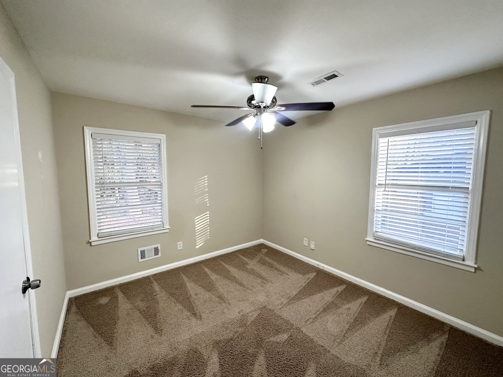 2442 Graywall Street East Point - 7