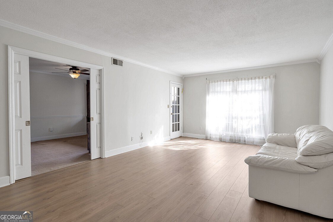 6851 Roswell Road Atlanta - 11