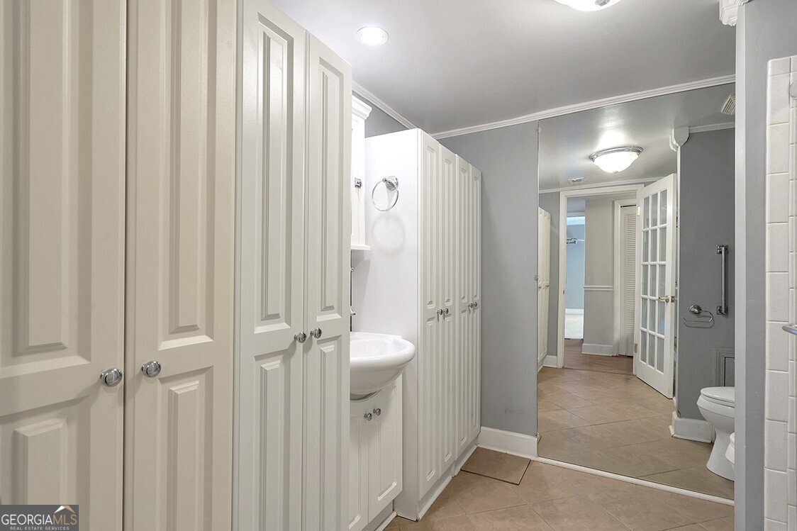 6851 Roswell Road Atlanta - 23