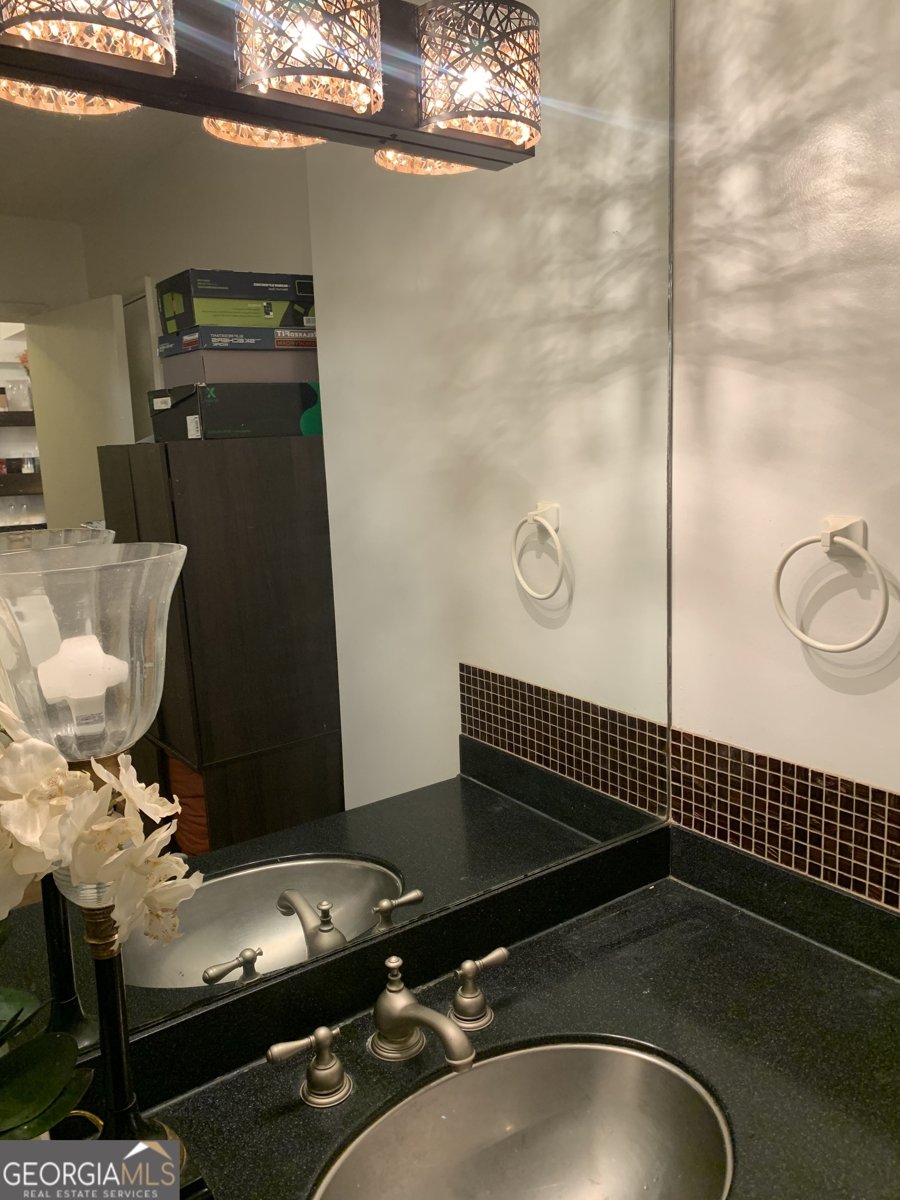 2479 Peachtree Road Atlanta - 16