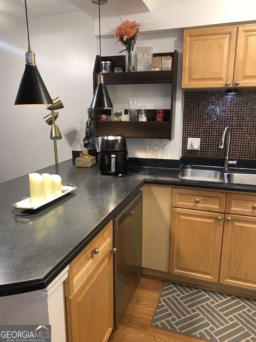 2479 Peachtree Road Atlanta - 9
