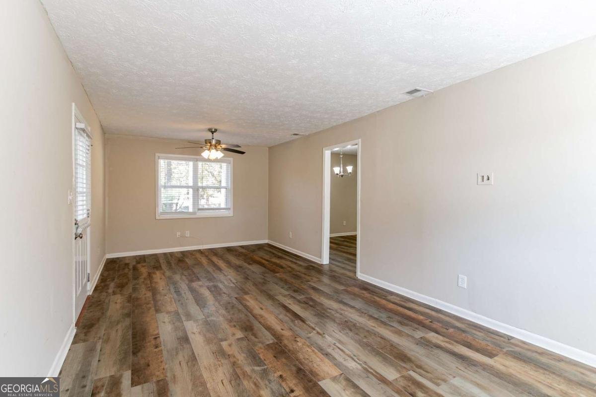 8775 Lee Road Lithia Springs - 11