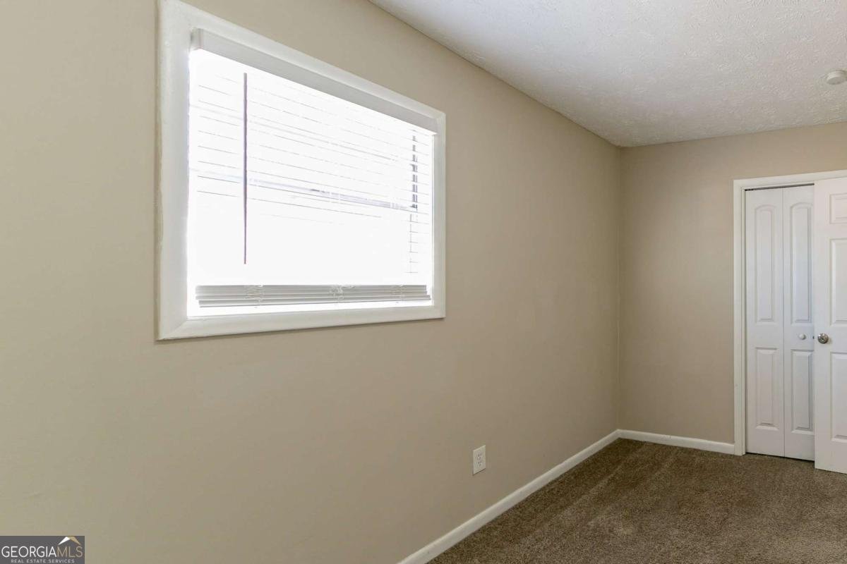 8775 Lee Road Lithia Springs - 13