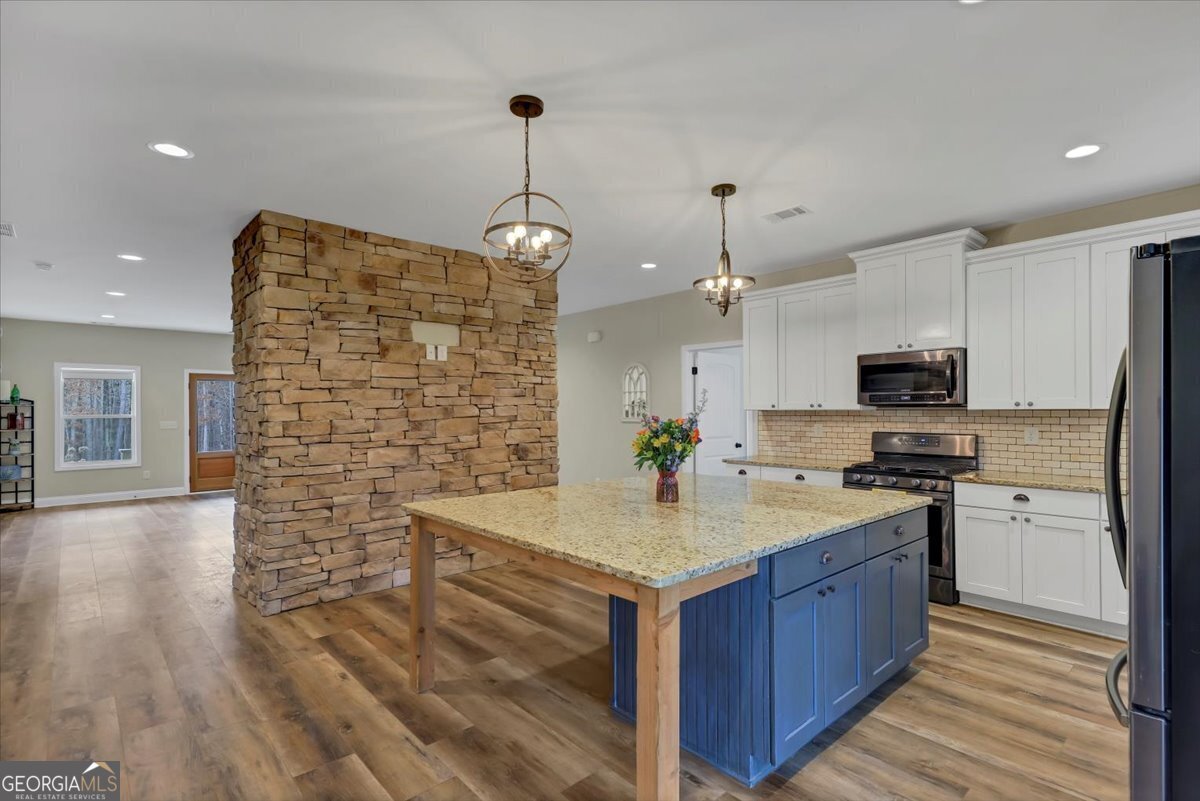 1235 WILLIAMS Road Dallas - 13