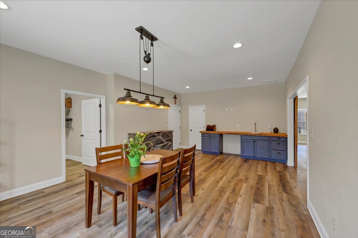 1235 WILLIAMS Road Dallas - 15