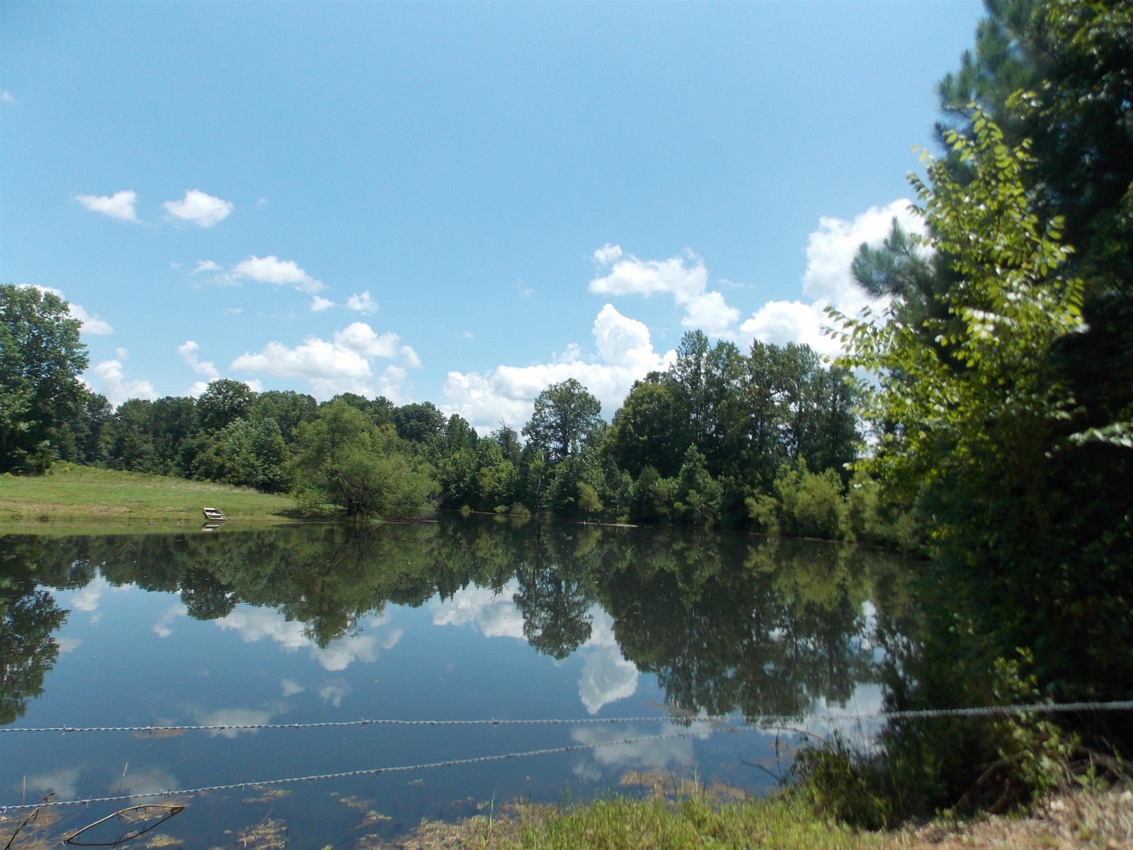 890 Ellis Road Monticello - 94