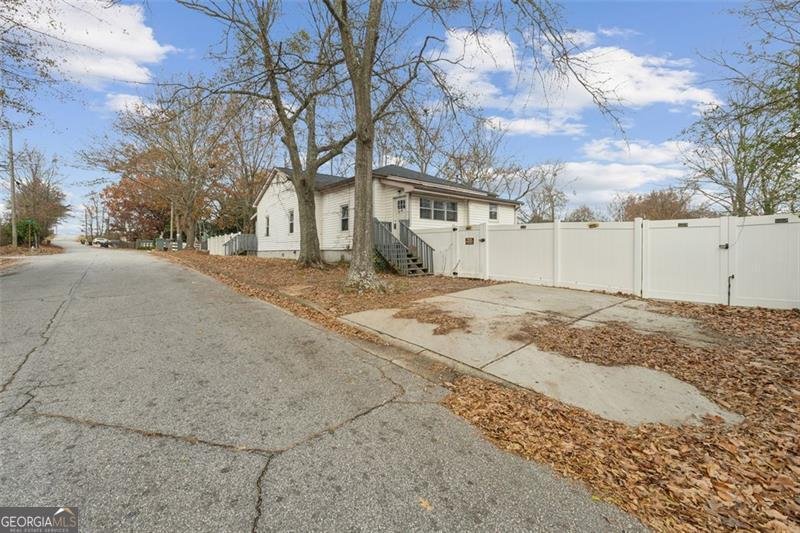 6214 HAGIN Street Douglasville - 3