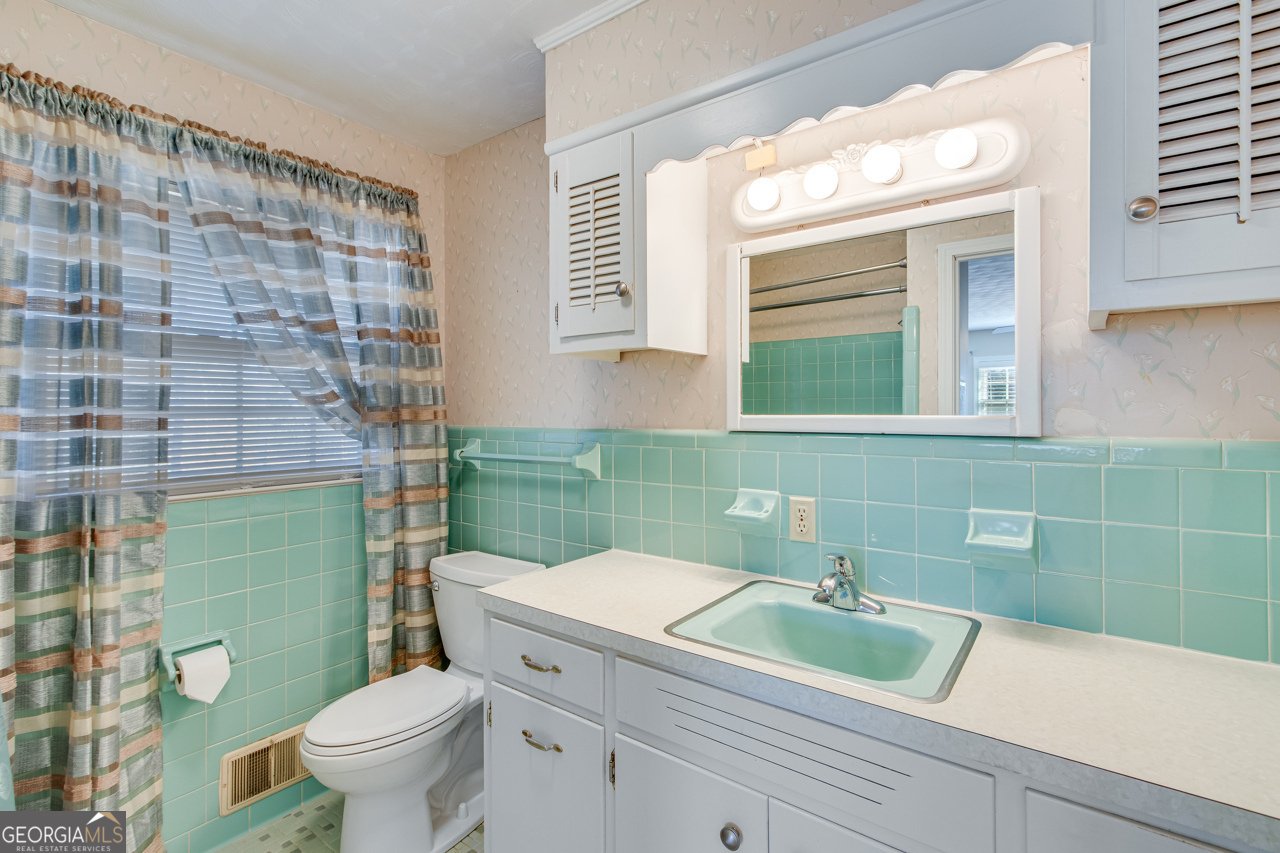 4118 Mountain View Road Oakwood - 41